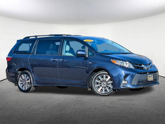 used 2018 Toyota Sienna car, priced at $27,647