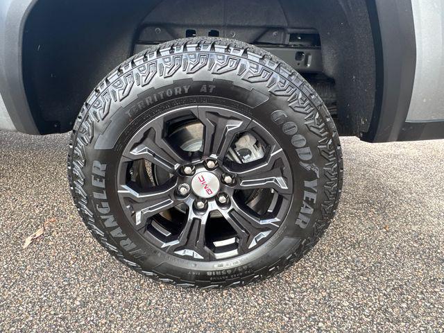 used 2024 GMC Canyon car, priced at $38,977