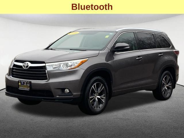 used 2016 Toyota Highlander car, priced at $21,977