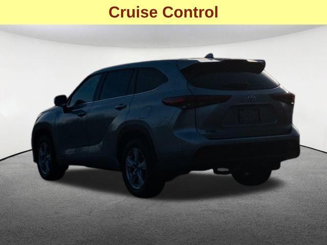 used 2020 Toyota Highlander car, priced at $24,647