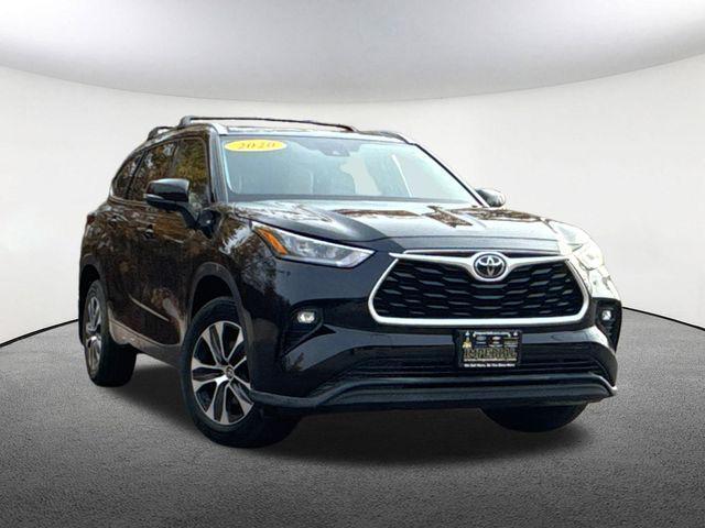 used 2020 Toyota Highlander car, priced at $25,977