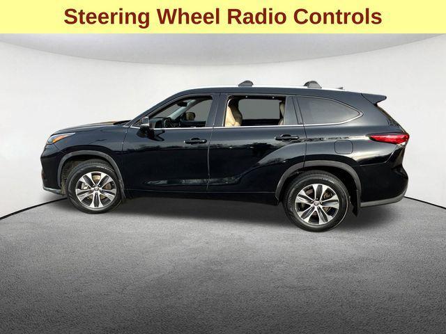 used 2020 Toyota Highlander car, priced at $25,977