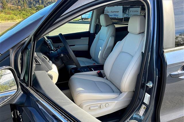 new 2025 Honda Odyssey car, priced at $43,670