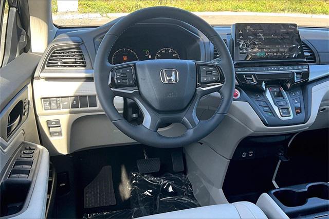 new 2025 Honda Odyssey car, priced at $43,670