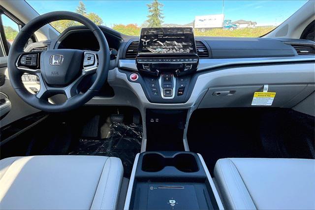 new 2025 Honda Odyssey car, priced at $43,670