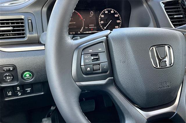 new 2025 Honda Ridgeline car, priced at $45,135