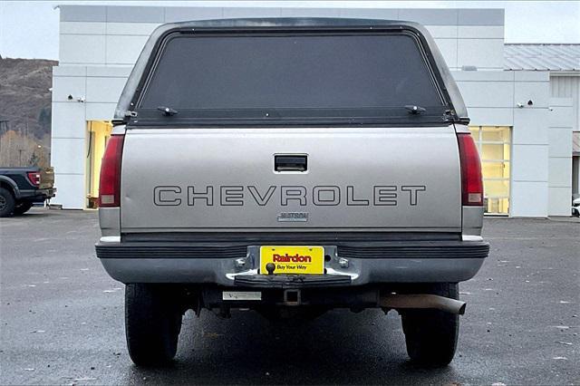 used 2000 Chevrolet 2500 car, priced at $11,977