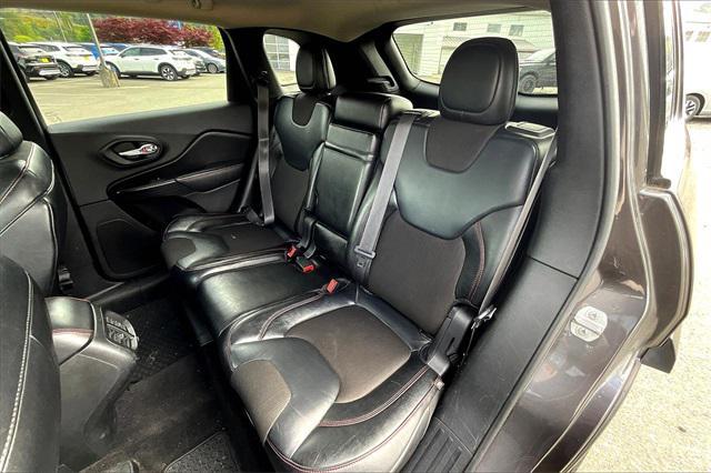used 2014 Jeep Cherokee car, priced at $10,977
