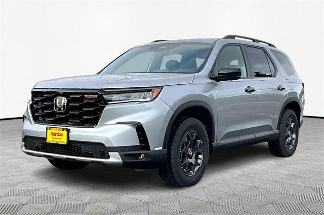 new 2025 Honda Pilot car, priced at $51,580