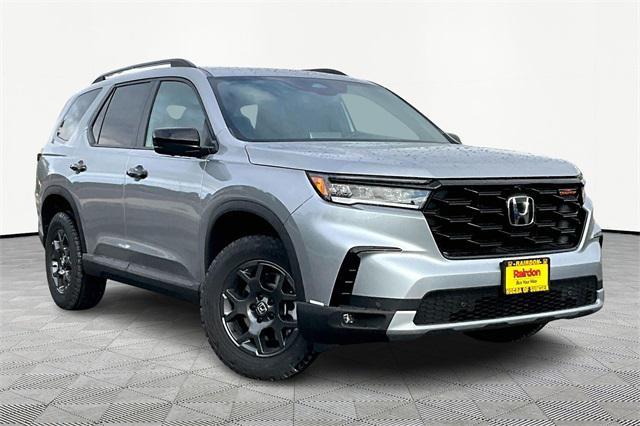 new 2025 Honda Pilot car, priced at $51,580