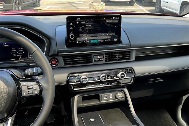 new 2025 Honda Pilot car, priced at $56,705