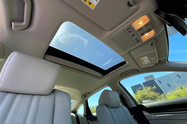 used 2022 Honda Accord Hybrid car, priced at $30,977