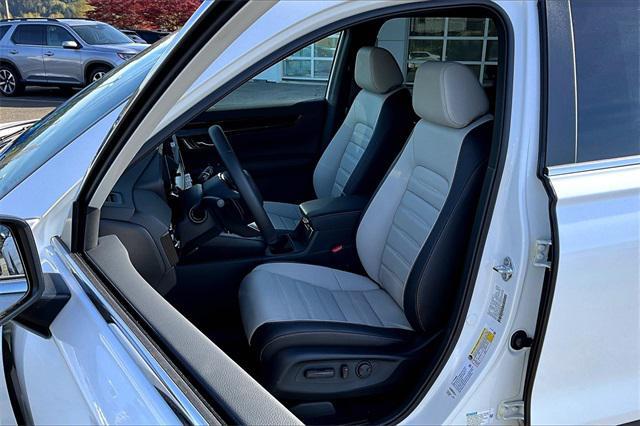 new 2025 Honda CR-V Hybrid car, priced at $42,950