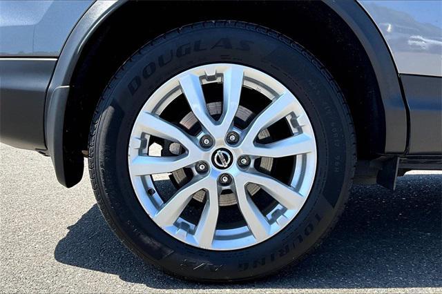 used 2020 Nissan Rogue Sport car, priced at $15,977