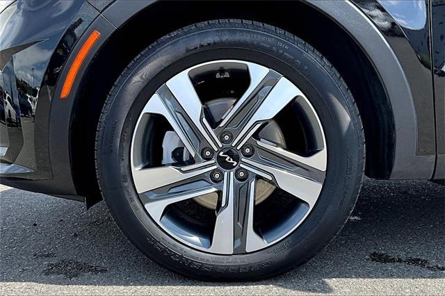 used 2023 Kia Sorento Hybrid car, priced at $31,977