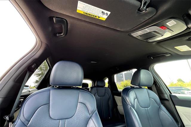 used 2023 Kia Sorento Hybrid car, priced at $31,977