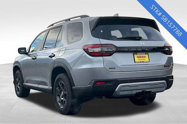 new 2025 Honda Pilot car, priced at $49,875