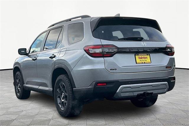 new 2025 Honda Pilot car, priced at $51,375