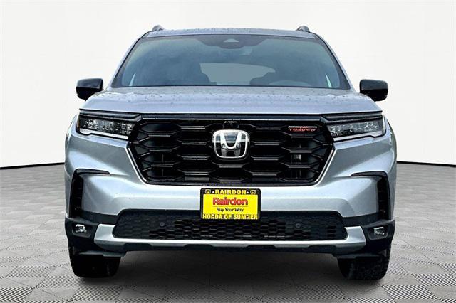 new 2025 Honda Pilot car, priced at $51,375