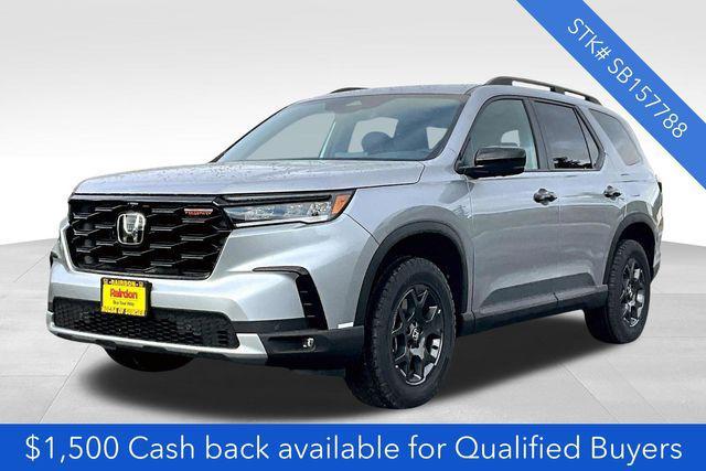 new 2025 Honda Pilot car, priced at $49,875