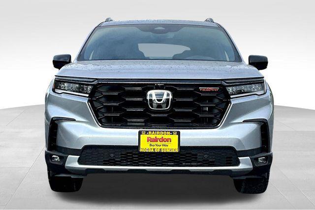new 2025 Honda Pilot car, priced at $49,875
