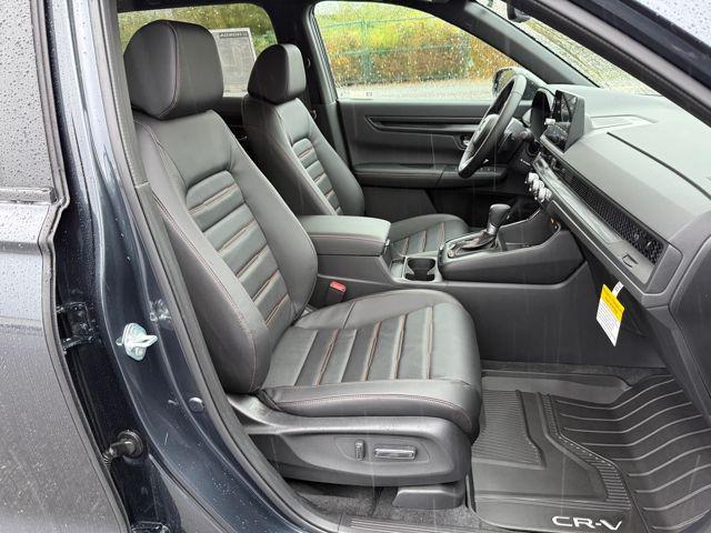 new 2026 Honda CR-V Hybrid car, priced at $40,675