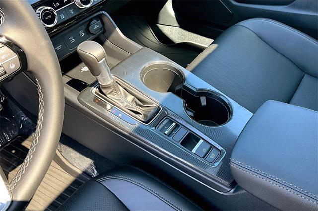 new 2025 Honda Civic Hybrid car, priced at $33,555