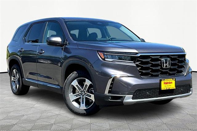 new 2025 Honda Pilot car, priced at $46,425