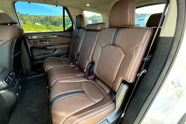 new 2025 Honda Pilot car, priced at $54,985