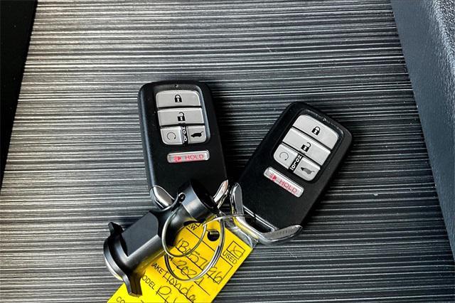 used 2021 Honda Pilot car, priced at $34,977