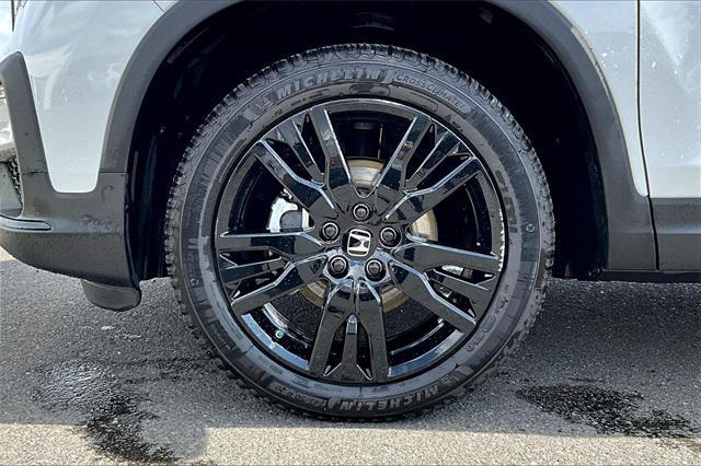 used 2021 Honda Pilot car, priced at $34,977