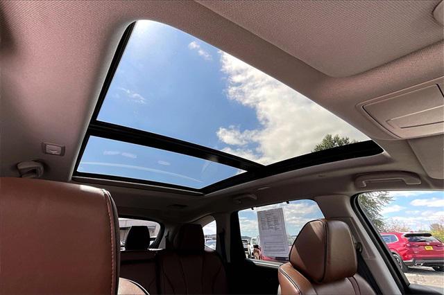 used 2023 Acura MDX car, priced at $47,777