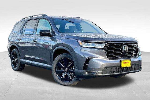 new 2025 Honda Pilot car, priced at $55,805