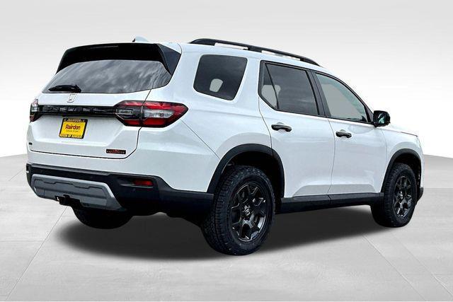 new 2025 Honda Pilot car, priced at $49,850