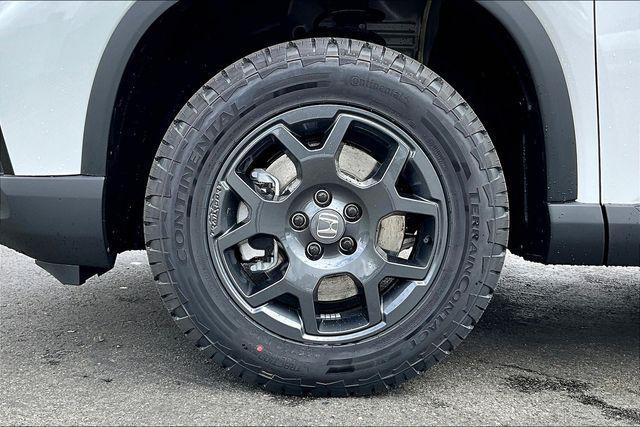 new 2025 Honda Pilot car, priced at $49,850