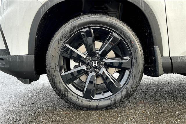 new 2025 Honda Pilot car, priced at $56,530