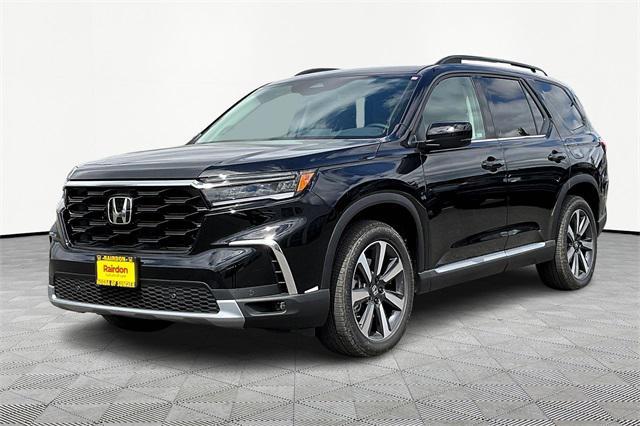 new 2025 Honda Pilot car, priced at $50,995