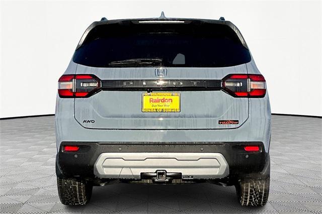 new 2025 Honda Pilot car, priced at $51,305