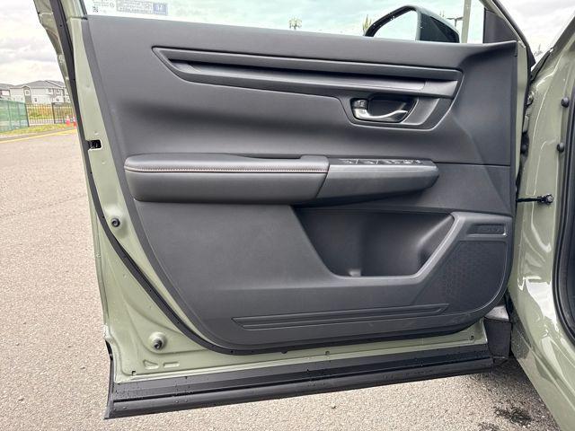 new 2026 Honda CR-V Hybrid car, priced at $39,705