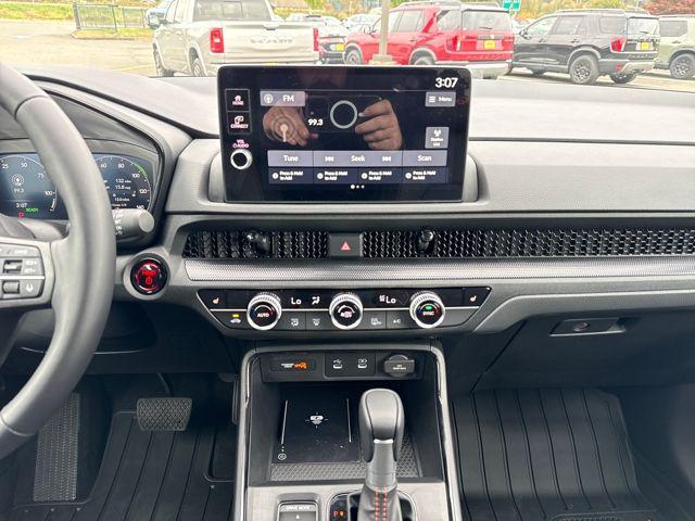 new 2026 Honda CR-V Hybrid car, priced at $39,705