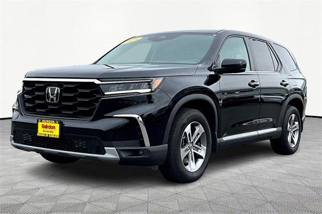 used 2023 Honda Pilot car, priced at $36,977