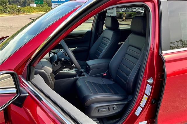 new 2025 Honda CR-V Hybrid car, priced at $40,395