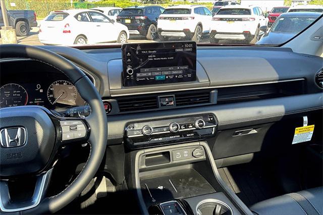 new 2025 Honda Pilot car, priced at $53,405