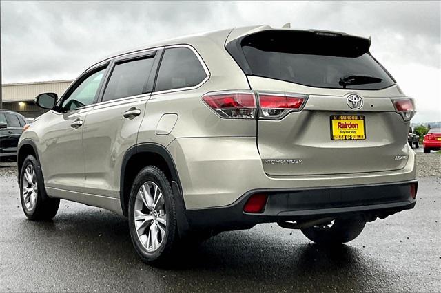 used 2016 Toyota Highlander car, priced at $18,888