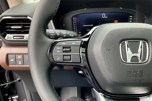 new 2025 Honda Pilot car, priced at $54,530