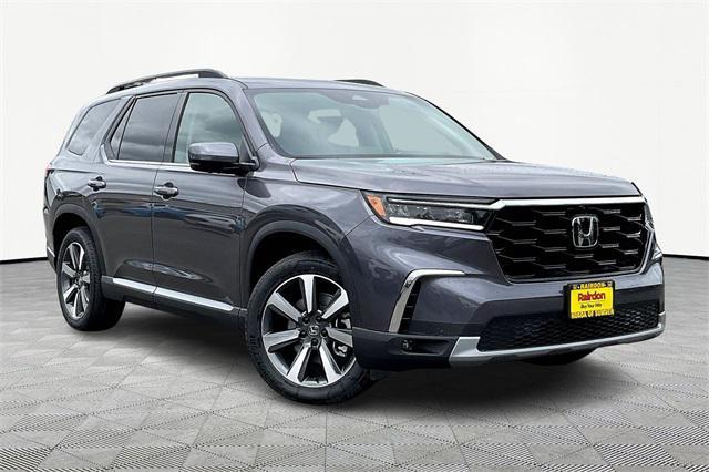 new 2025 Honda Pilot car, priced at $54,530