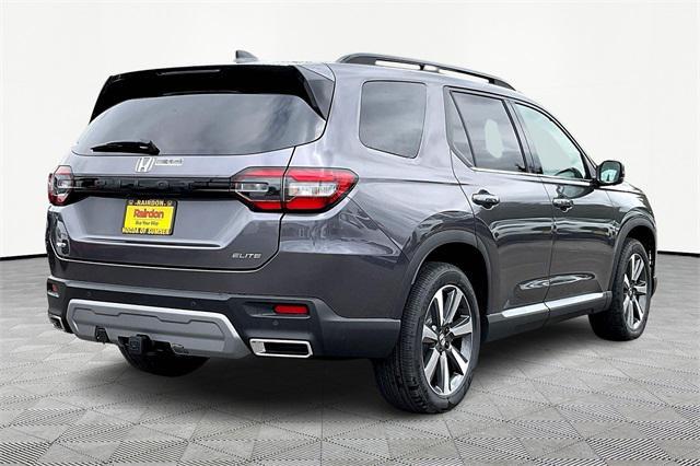 new 2025 Honda Pilot car, priced at $54,530