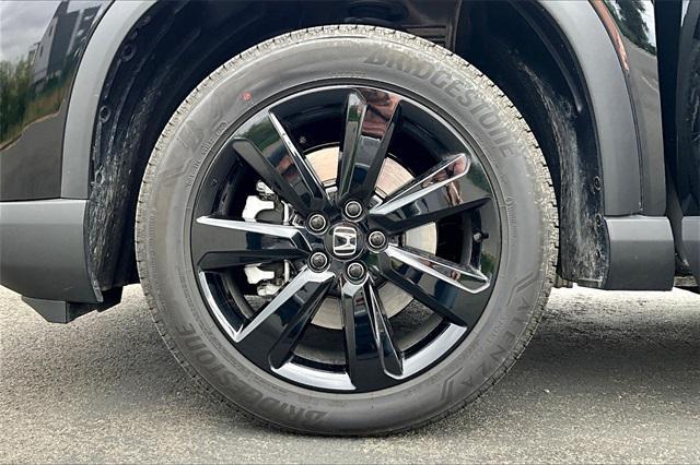 new 2025 Honda Pilot car, priced at $56,030