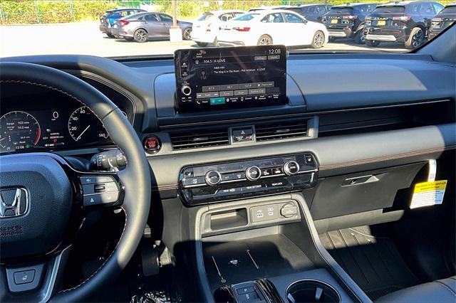 new 2025 Honda Pilot car, priced at $51,305