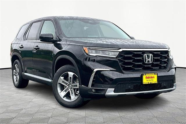 new 2025 Honda Pilot car, priced at $47,725